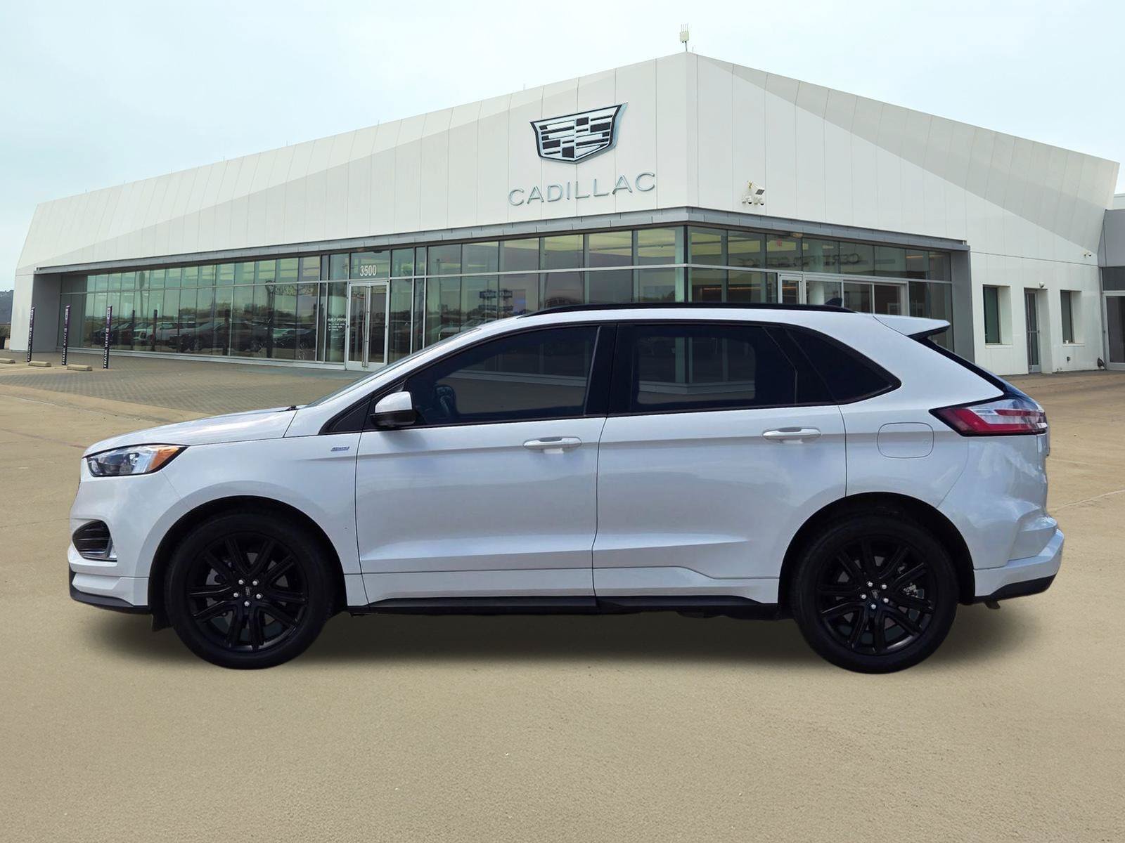 Used 2023 Ford Edge ST-Line AWD/4WD image 3