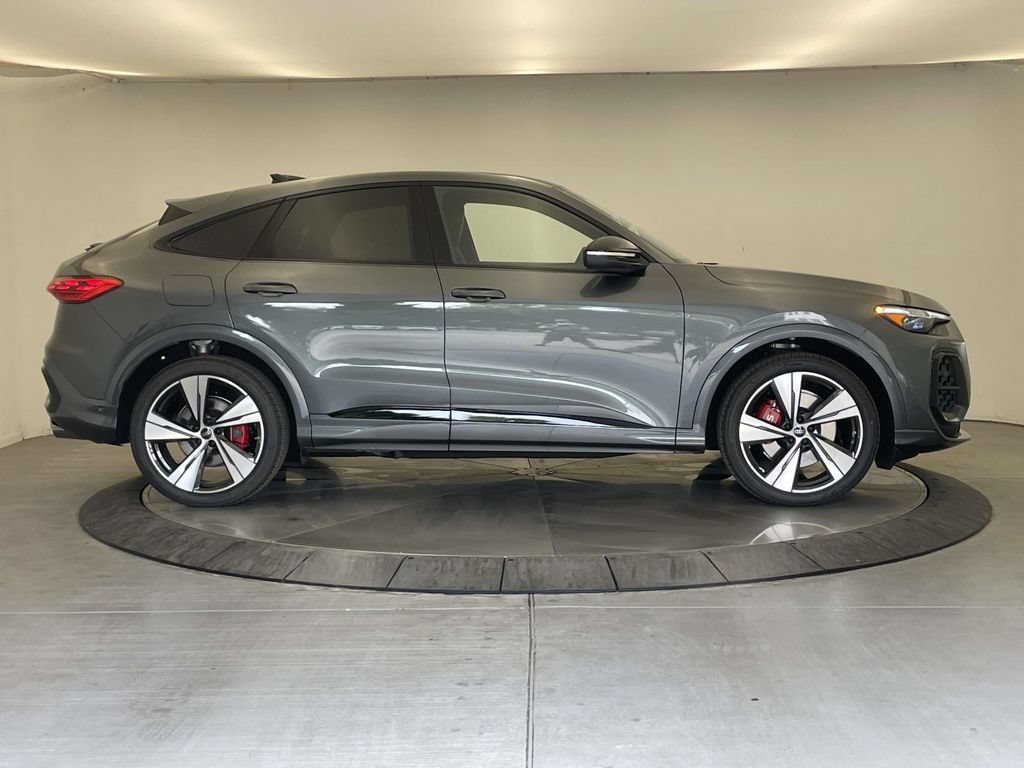 New 2026 Audi SQ5 Premium Plus AWD/4WD image 8