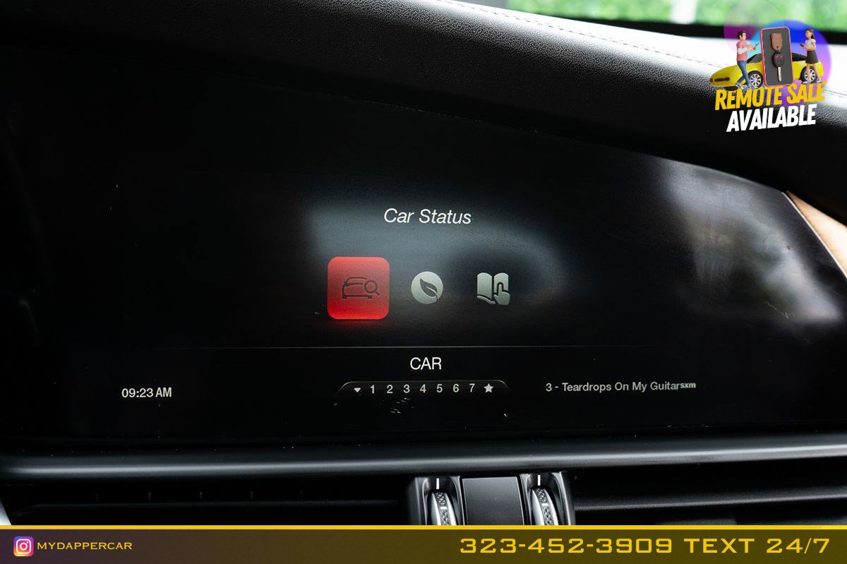 Used 2017 Alfa Romeo Giulia Ti w/ TI Lusso Light Wood Package image 31