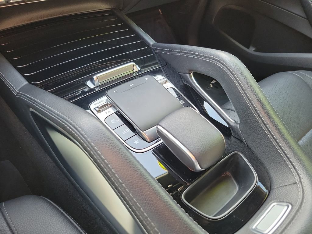 Used 2020 Mercedes-Benz GLE 350 4MATIC image 33