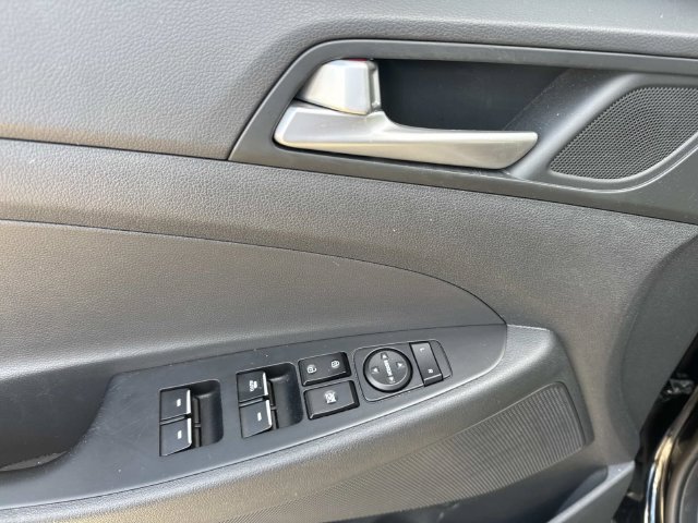 Used 2021 Hyundai Tucson Limited w/ Cargo Package FWD image 26