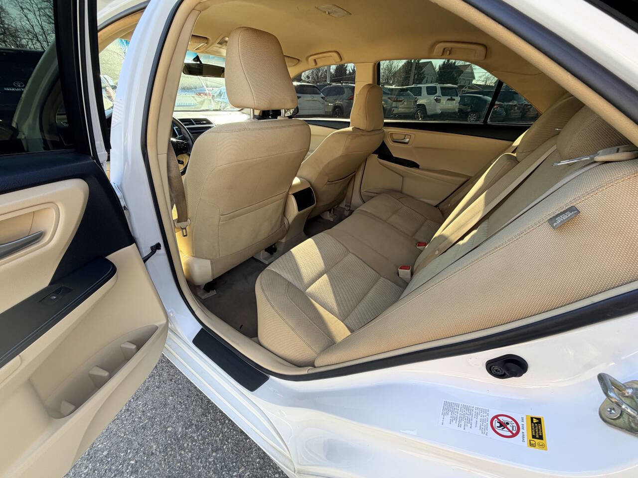 Used 2017 Toyota Camry LE image 47