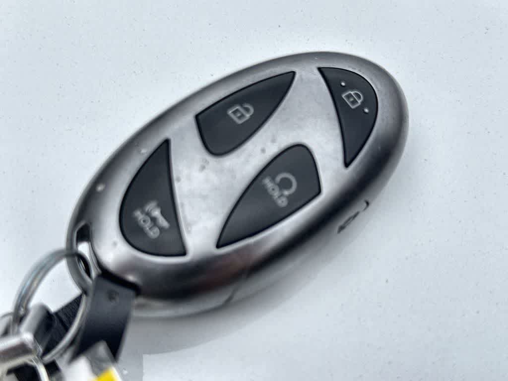 Used 2025 Hyundai Elantra SEL FWD image 23