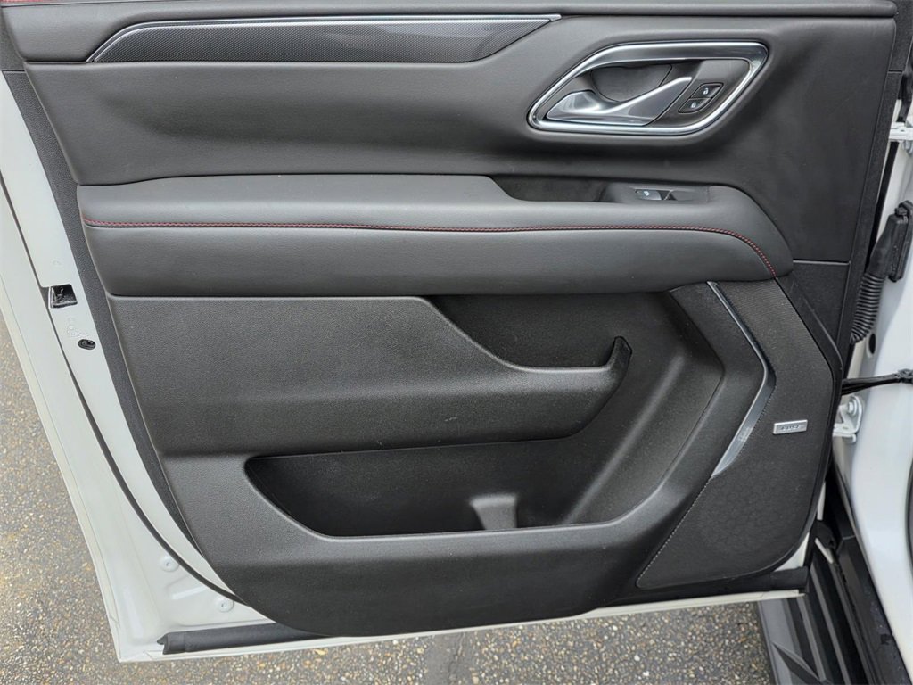 Used 2024 Chevrolet Suburban RST image 38