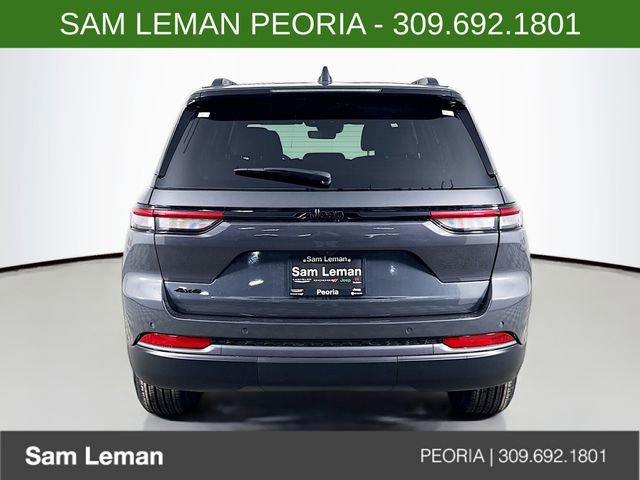 New 2026 Jeep Grand Cherokee Altitude image 6