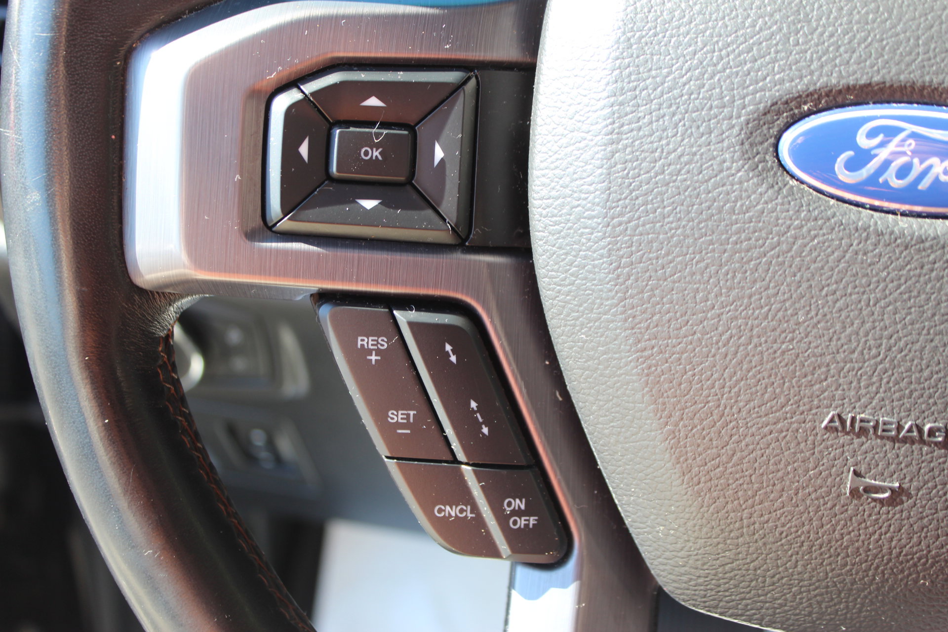 Used 2018 Ford Expedition Max Platinum image 18