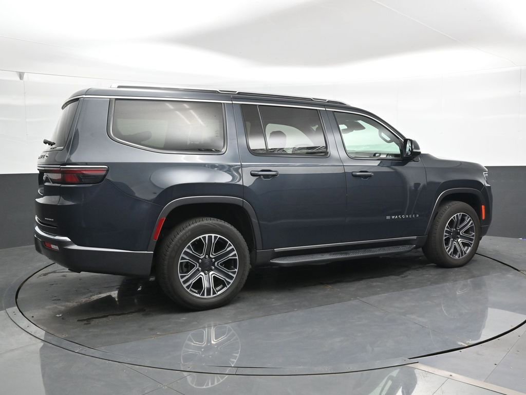 Used 2022 Jeep Wagoneer Series III image 2