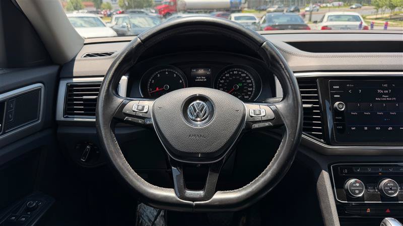 Used 2018 Volkswagen Atlas SEL AWD/4WD image 30