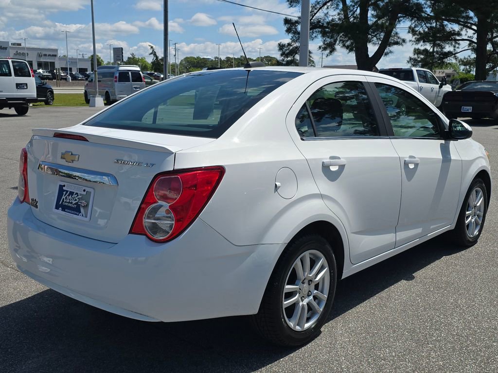Used 2015 Chevrolet Sonic LT w/ Wheels and Fog Lamp Package FWD image 5