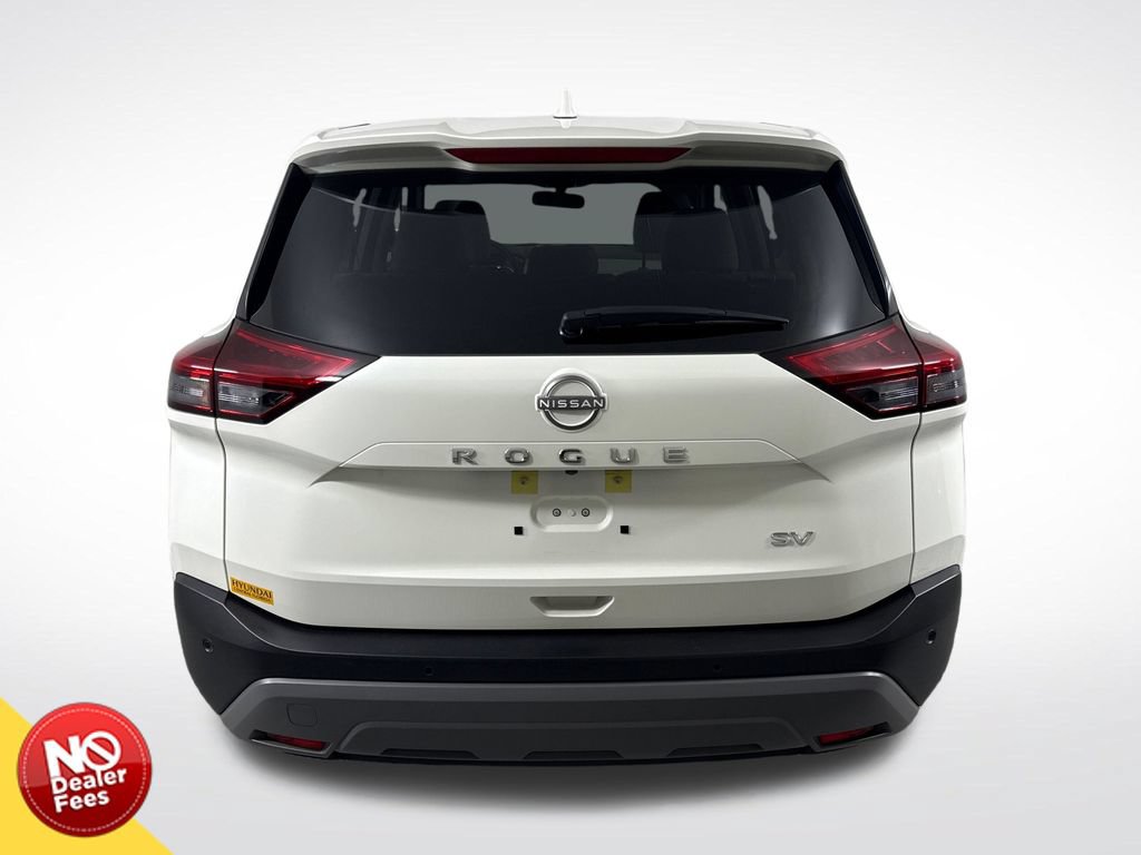 Used 2023 Nissan Rogue SV FWD image 5