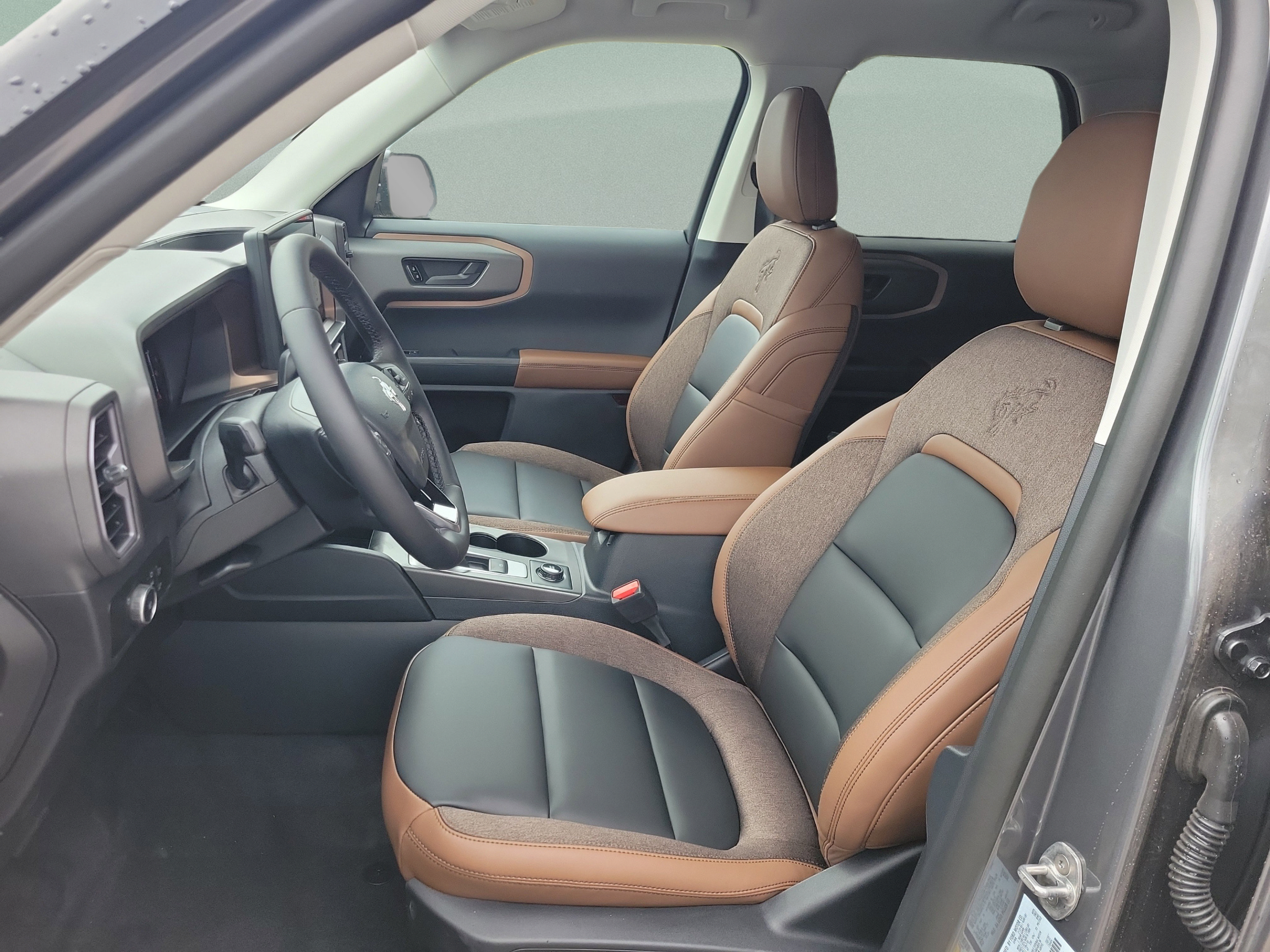 New 2026 Ford Bronco Sport Outer Banks w/ Outer Banks Tech Package+ AWD/4WD image 8