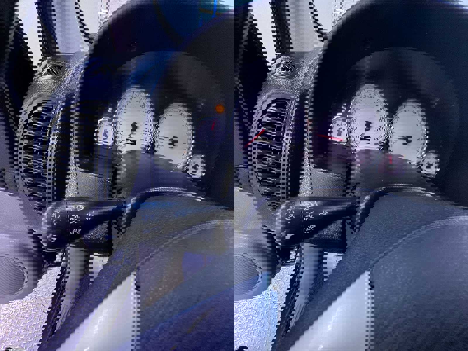 Used 2006 Saturn Vue 2WD V6 image 17