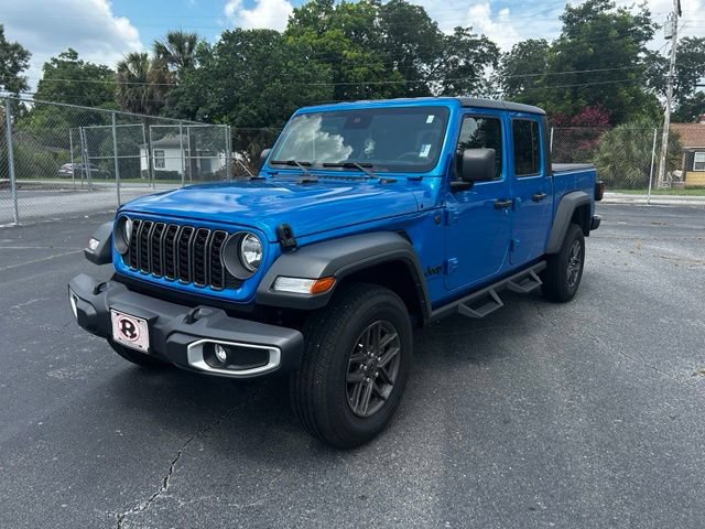 Used 2025 Jeep Gladiator Sport AWD/4WD video 1