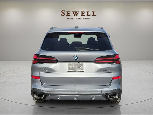 Used 2026 BMW X5 xDrive40i w/ M Sport Package AWD/4WD image 4