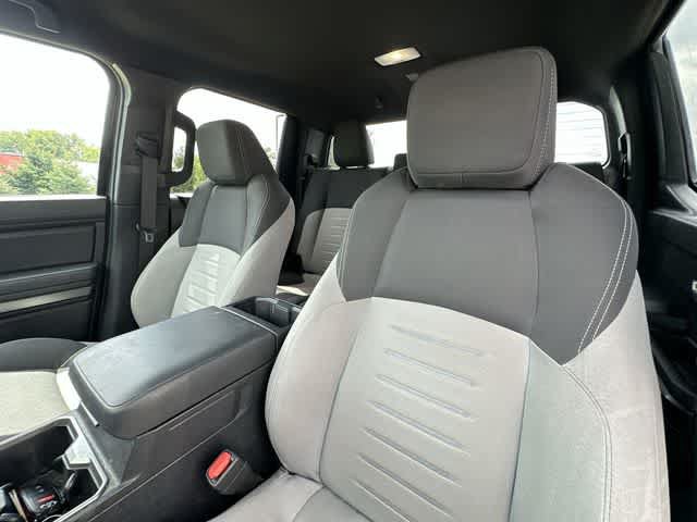 Used 2025 Toyota Tacoma TRD Sport AWD/4WD image 15