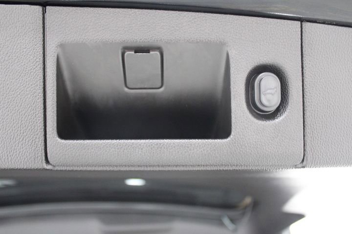 Used 2019 GMC Yukon Denali w/ Denali Ultimate Package image 16