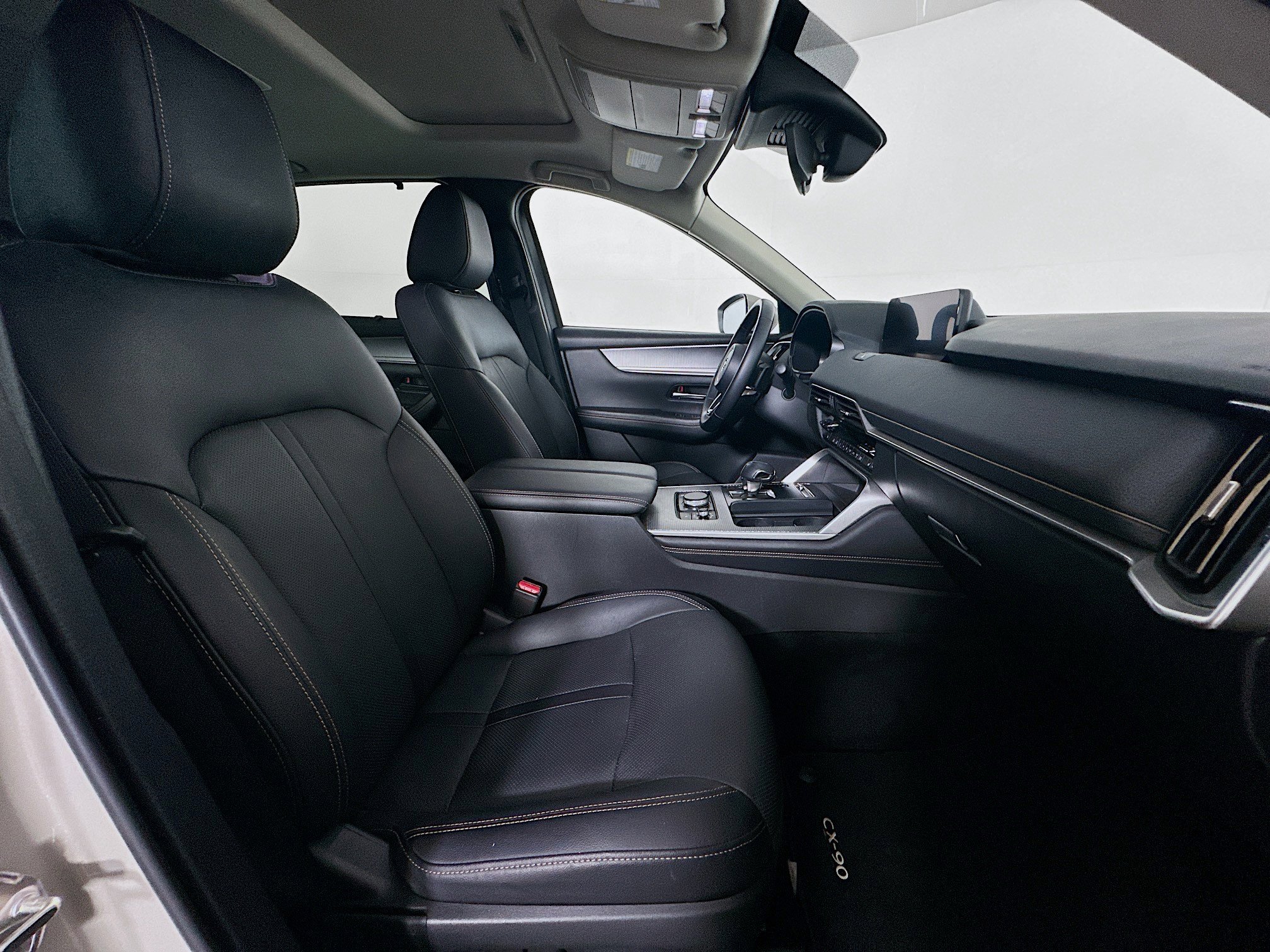 Used 2024 MAZDA CX-90 Plug-In Hybrid w/ Preferred AWD/4WD image 33