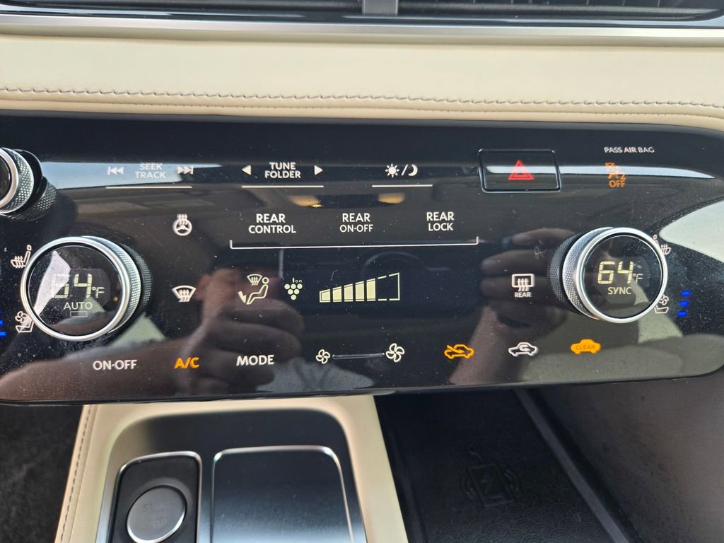 Used 2022 INFINITI QX60 Sensory w/ Vision Package image 16