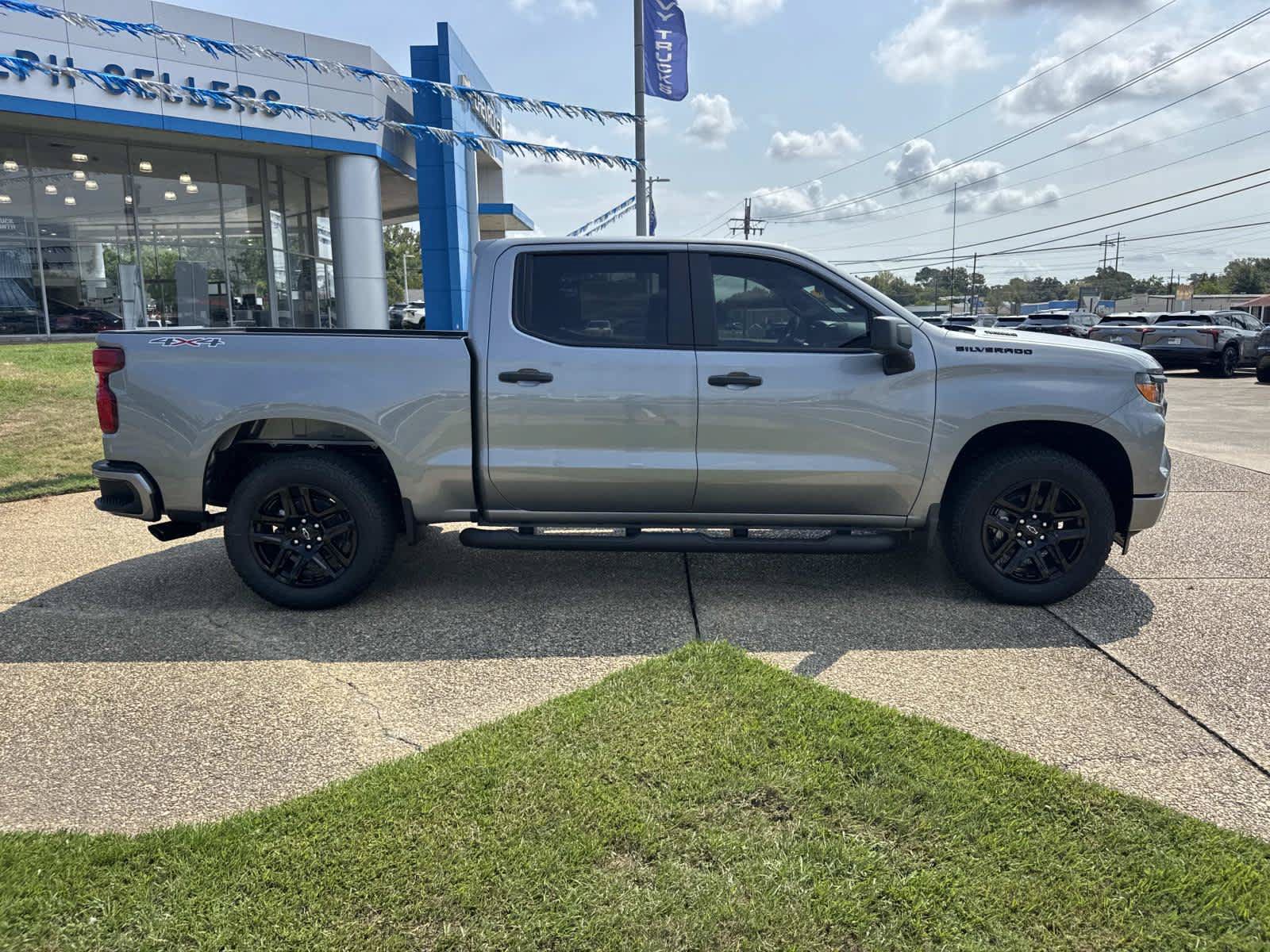 New 2026 Chevrolet Silverado 1500 Custom w/ Turbomax Blackout Package AWD/4WD image 6