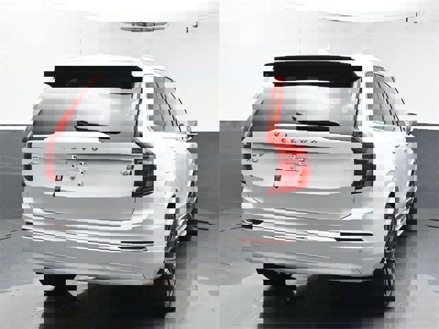 New 2025 Volvo XC90 B6 Plus w/ Protection Package Premier image 7