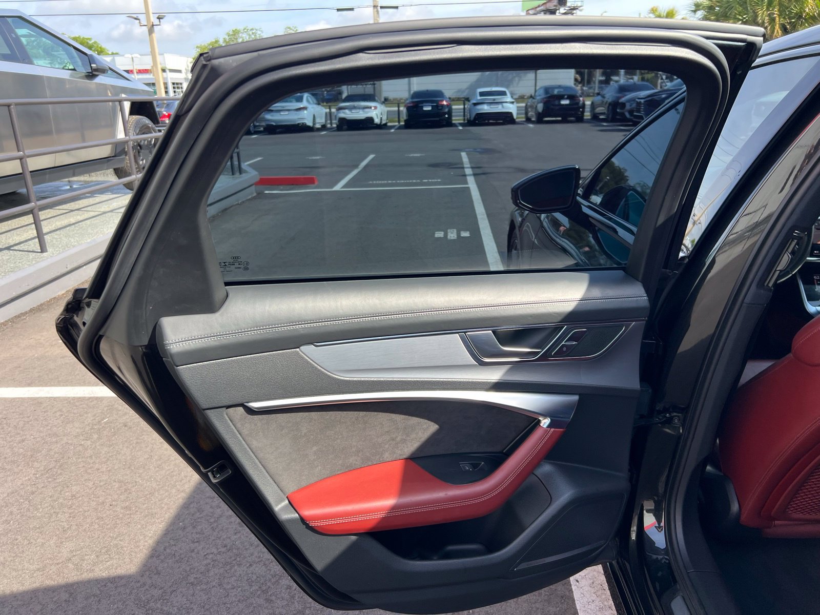 Used 2020 Audi S6 Premium Plus w/ S Sport Package AWD/4WD image 42