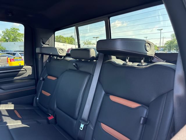 Used 2024 GMC Sierra 2500 AT4 w/ AT4 Premium Plus Package AWD/4WD image 8
