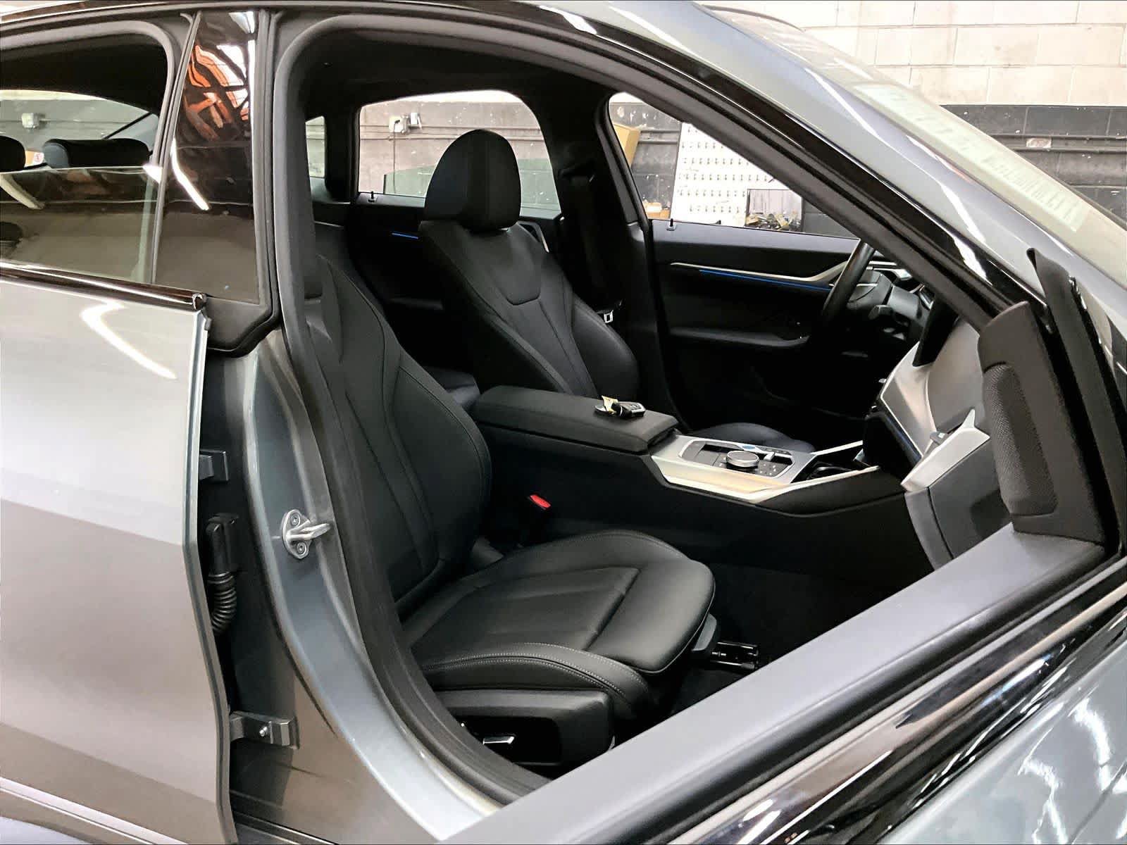 Used 2023 BMW i4 eDrive40 w/ Premium Package RWD image 11