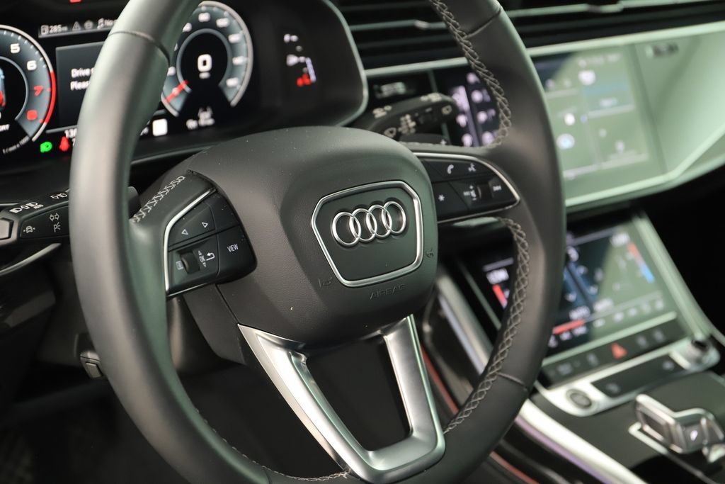 Used 2025 Audi Q8 Premium Plus w/ Premium Plus Package AWD/4WD image 16