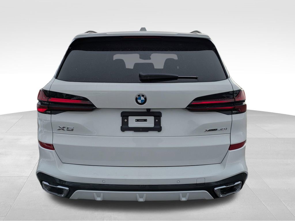 New 2026 BMW X5 xDrive40i w/ M Sport Package image 5
