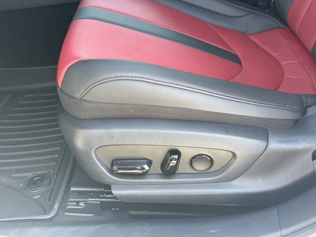 Used 2024 Lexus ES 300h F Sport w/ Accessory Package (Z2) image 11