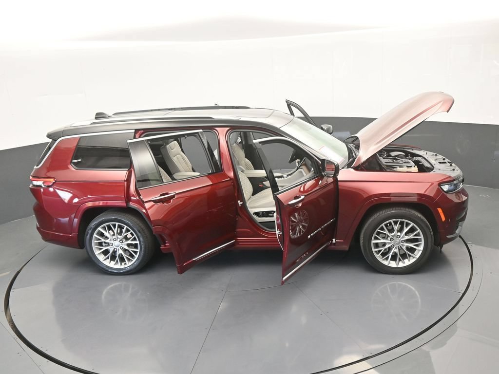 Used 2023 Jeep Grand Cherokee L Summit w/ Luxury Tech Group V AWD/4WD image 79
