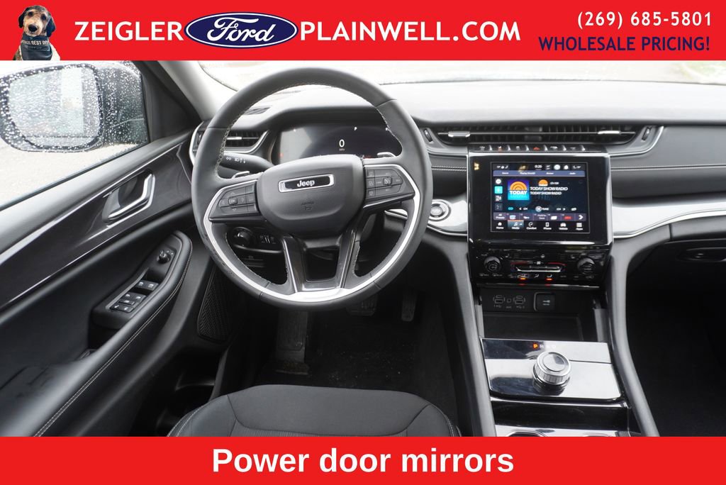 Used 2023 Jeep Grand Cherokee L Laredo w/ Luxury Tech Group I image 17