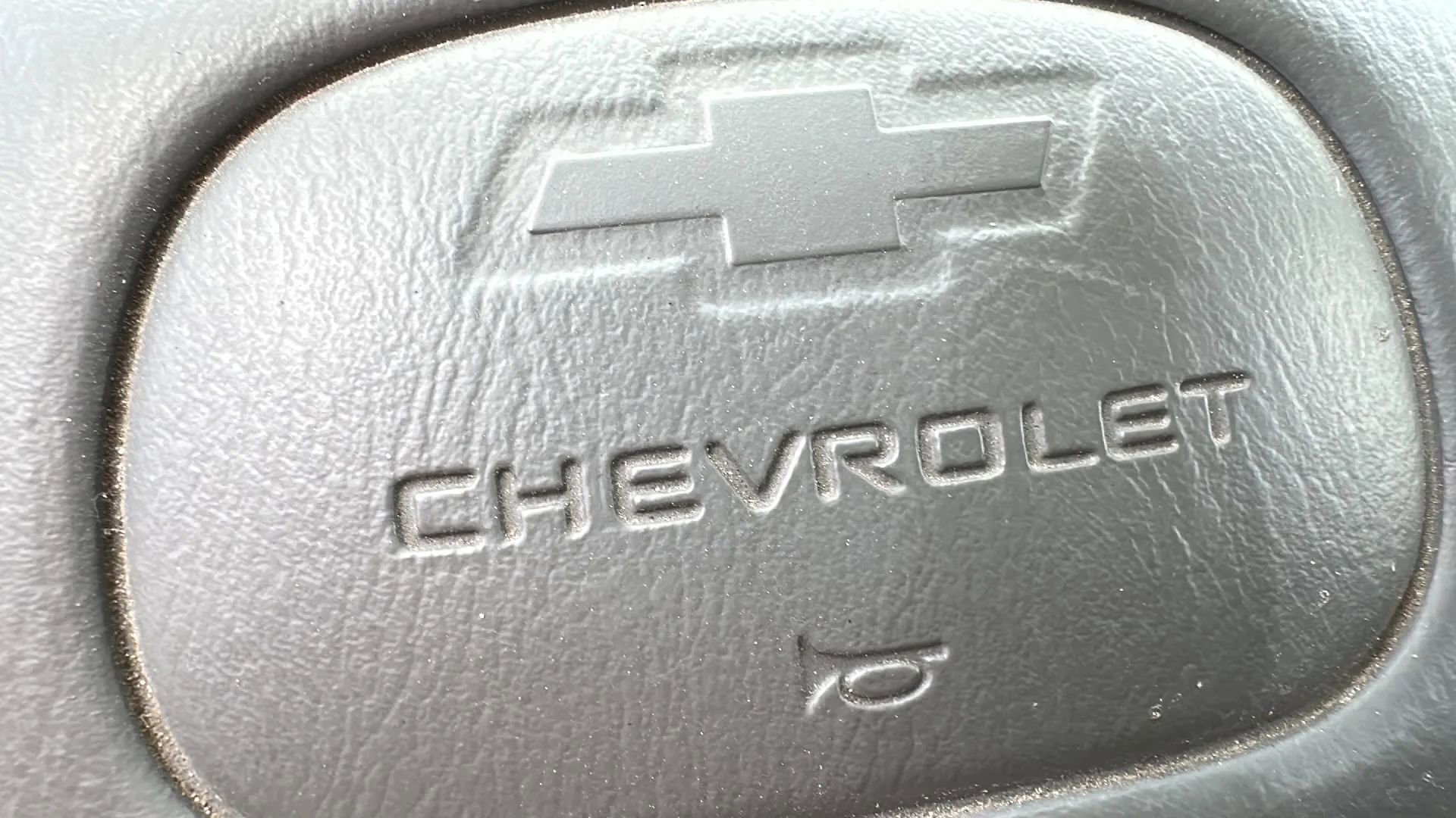 Used 1999 Chevrolet Tracker 2WD Convertible image 34