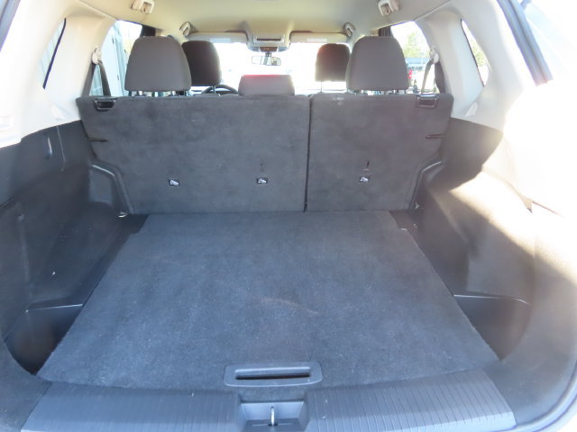 Used 2024 Nissan Rogue S AWD/4WD image 30