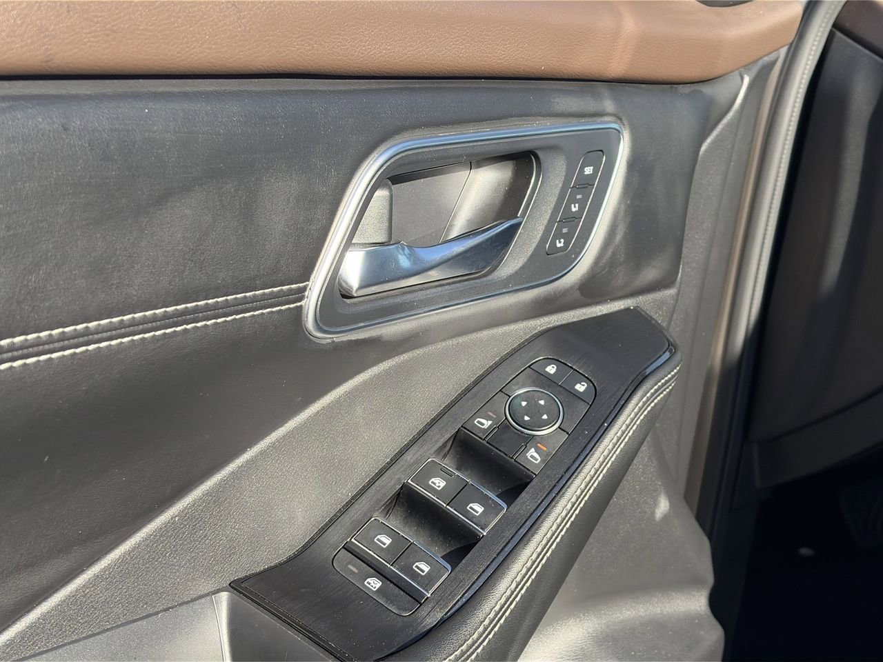 Certified 2023 Nissan Rogue Platinum w/ Platinum Premium Package image 28