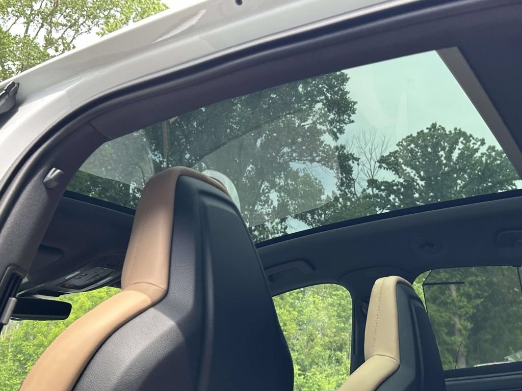 Certified 2025 Porsche Cayenne S AWD/4WD image 16