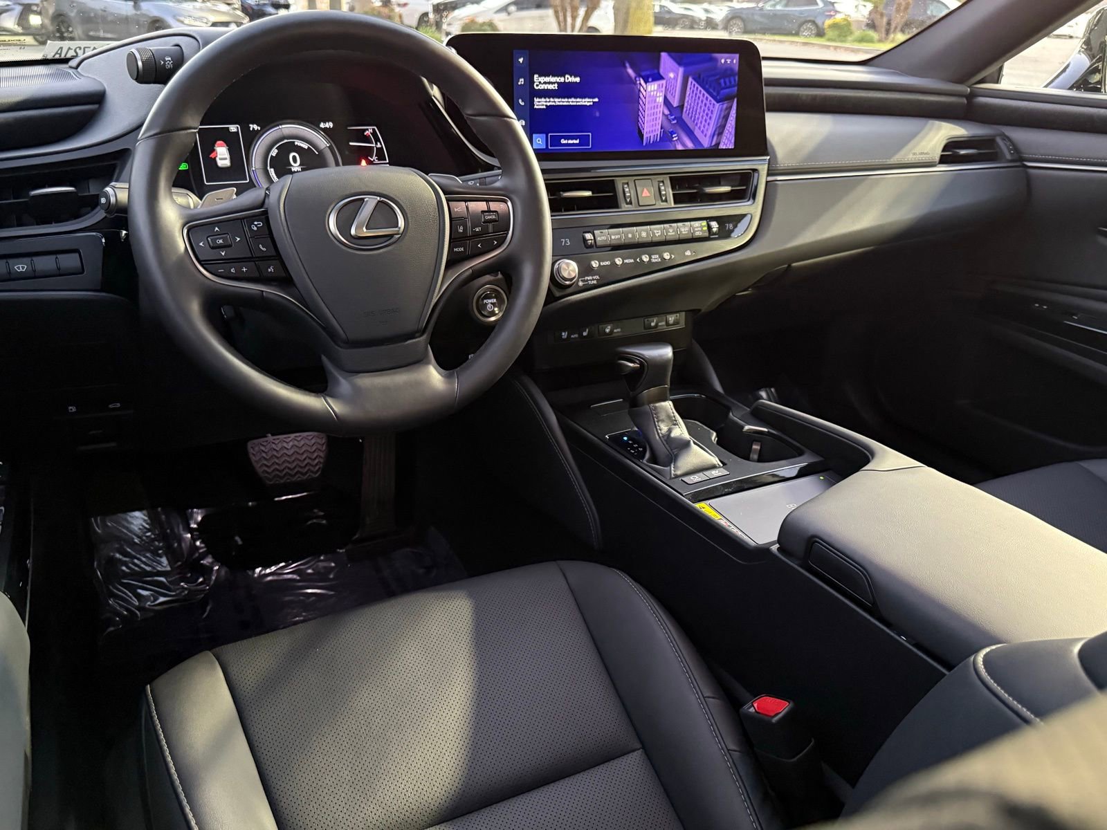 Used 2025 Lexus ES 300h w/ Premium Package image 30