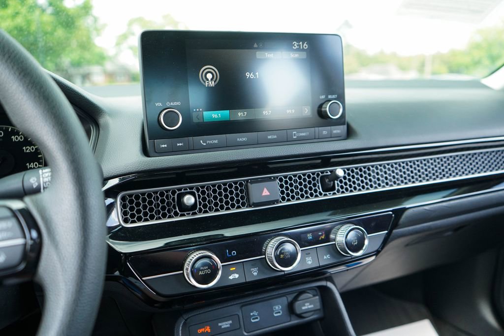 Used 2025 Honda Civic LX image 7