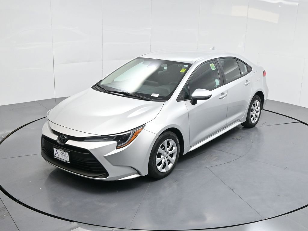 Used 2023 Toyota Corolla LE image 57