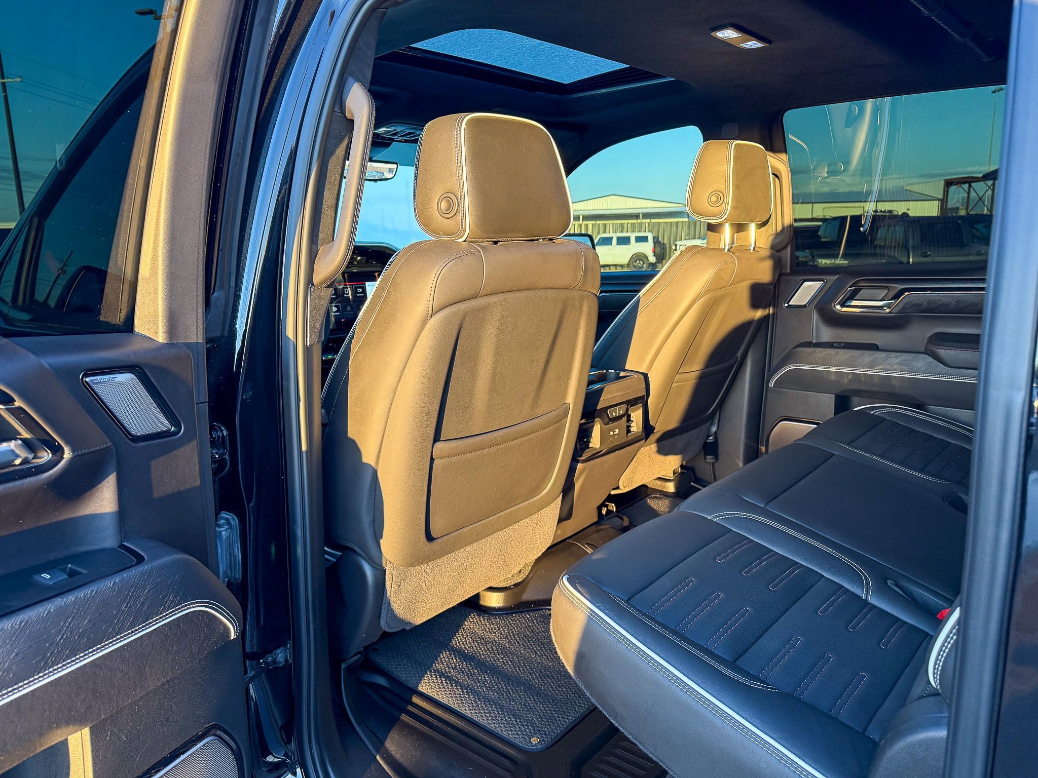 Used 2024 GMC Sierra 1500 AT4X image 21