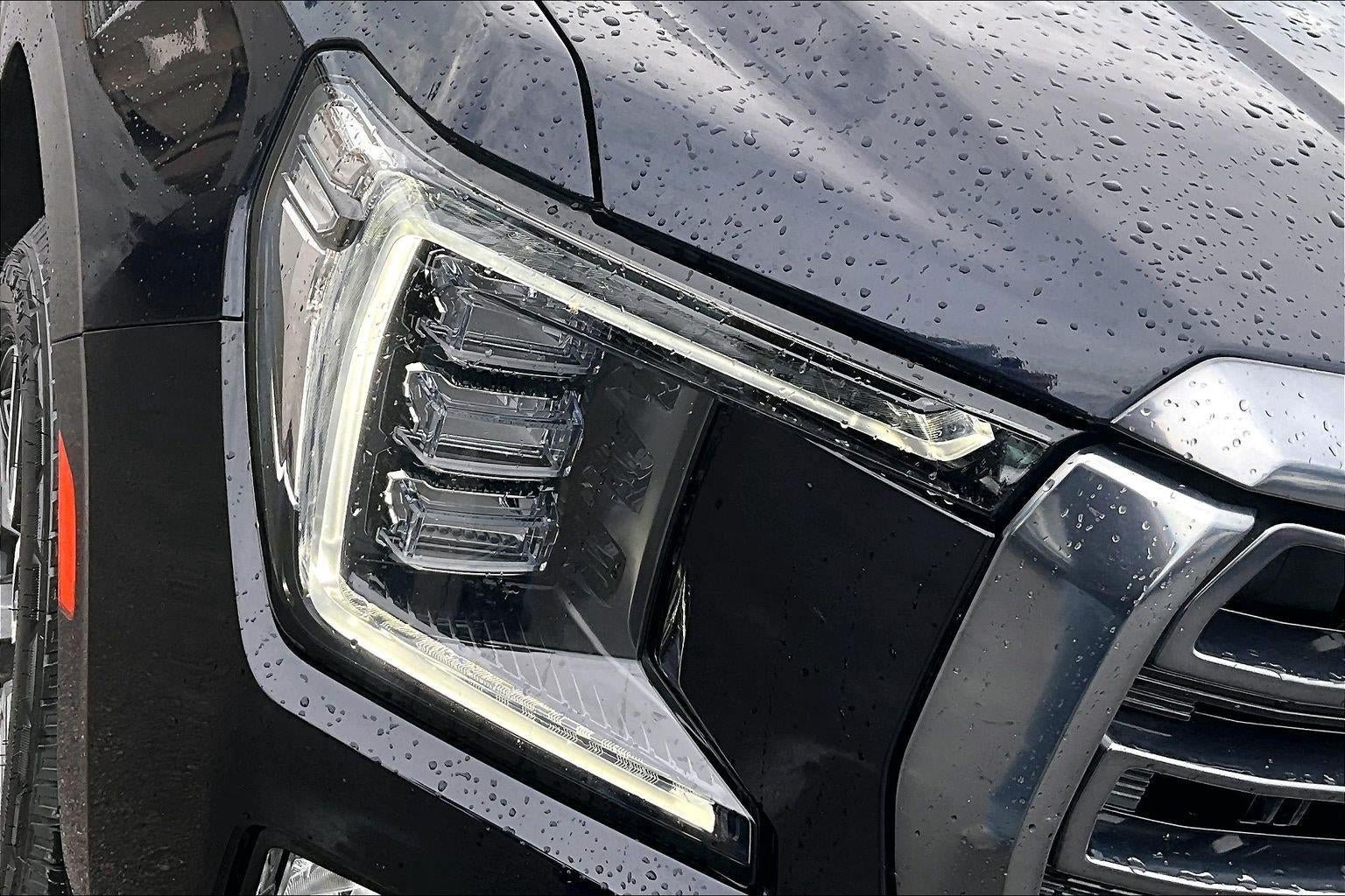 Used 2024 GMC Yukon AT4 AWD/4WD image 26