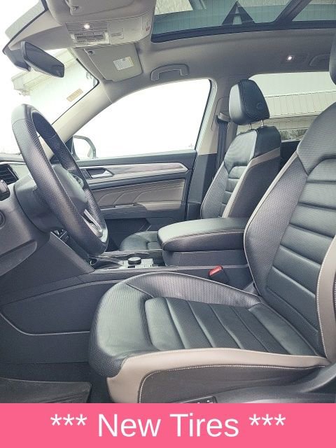 Used 2023 Volkswagen Atlas SEL Premium image 13