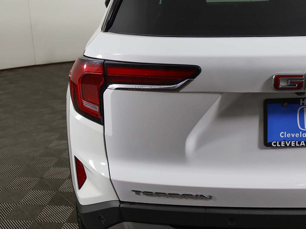 Used 2026 GMC Terrain Elevation FWD image 16