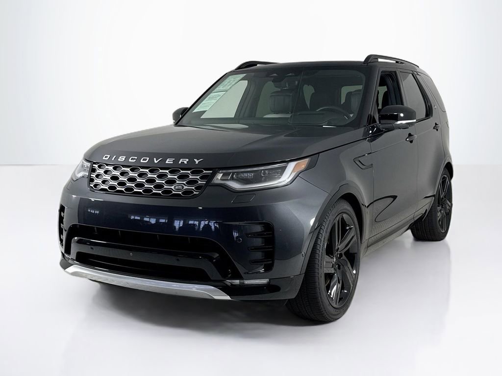 Used 2024 Land Rover Discovery Metropolitan Edition image 1