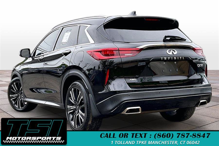 Used 2021 INFINITI QX50 Luxe w/ Appearance Package AWD/4WD image 13