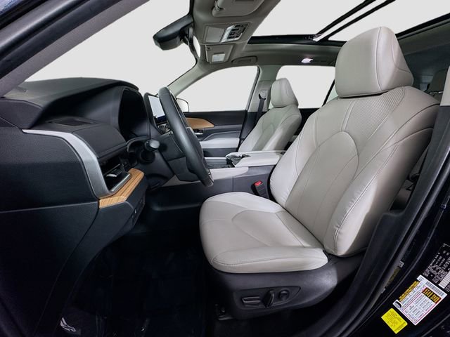 Certified 2024 Toyota Grand Highlander AWD image 18