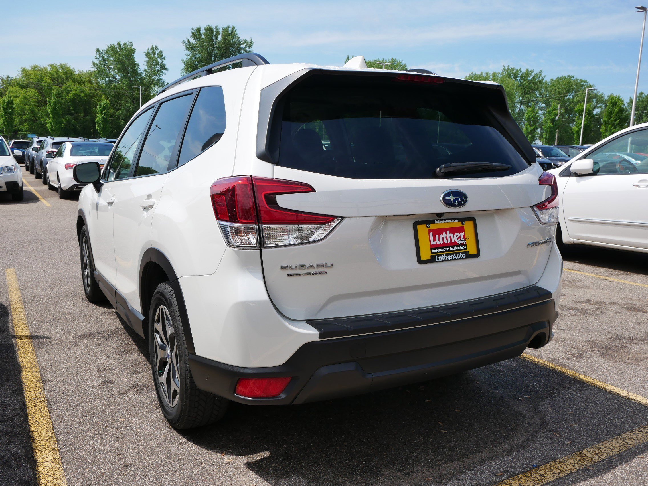 Used 2020 Subaru Forester Premium w/ Popular Package #1 AWD/4WD image 4