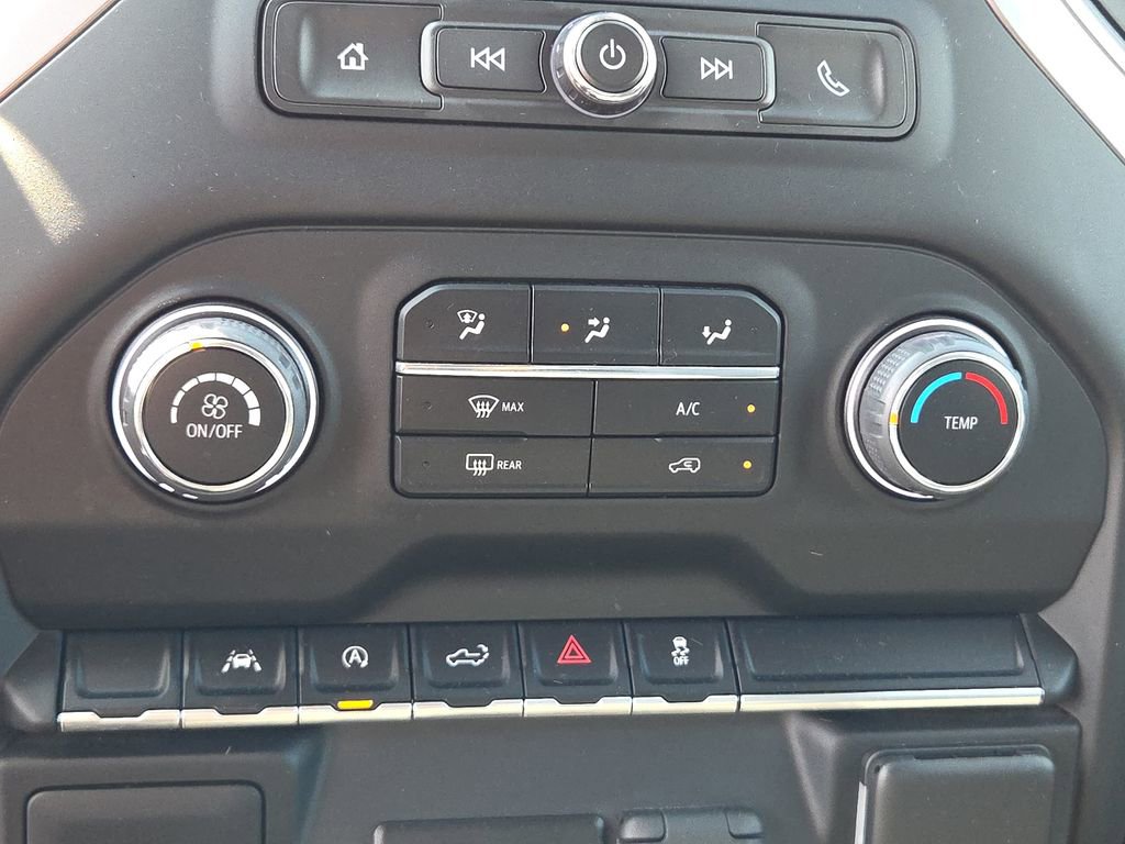 Used 2022 Chevrolet Silverado 1500 Custom w/ LPO, Dark Essentials Package AWD/4WD image 22