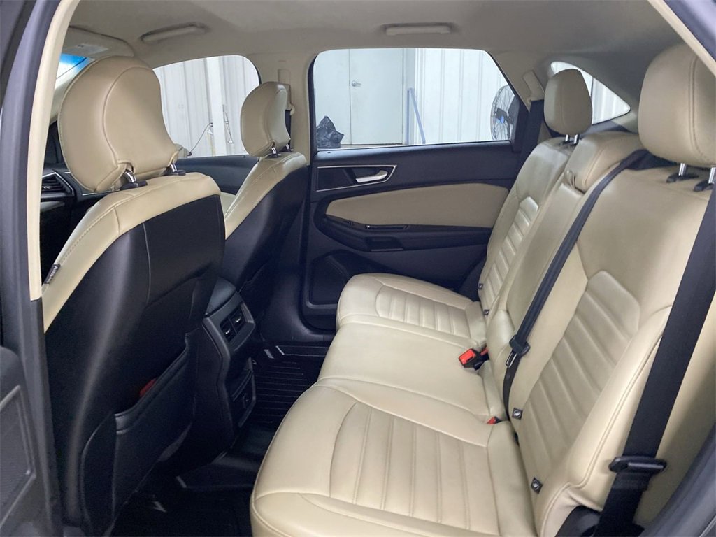 Used 2015 Ford Edge SEL w/ Equipment Group 201A image 22