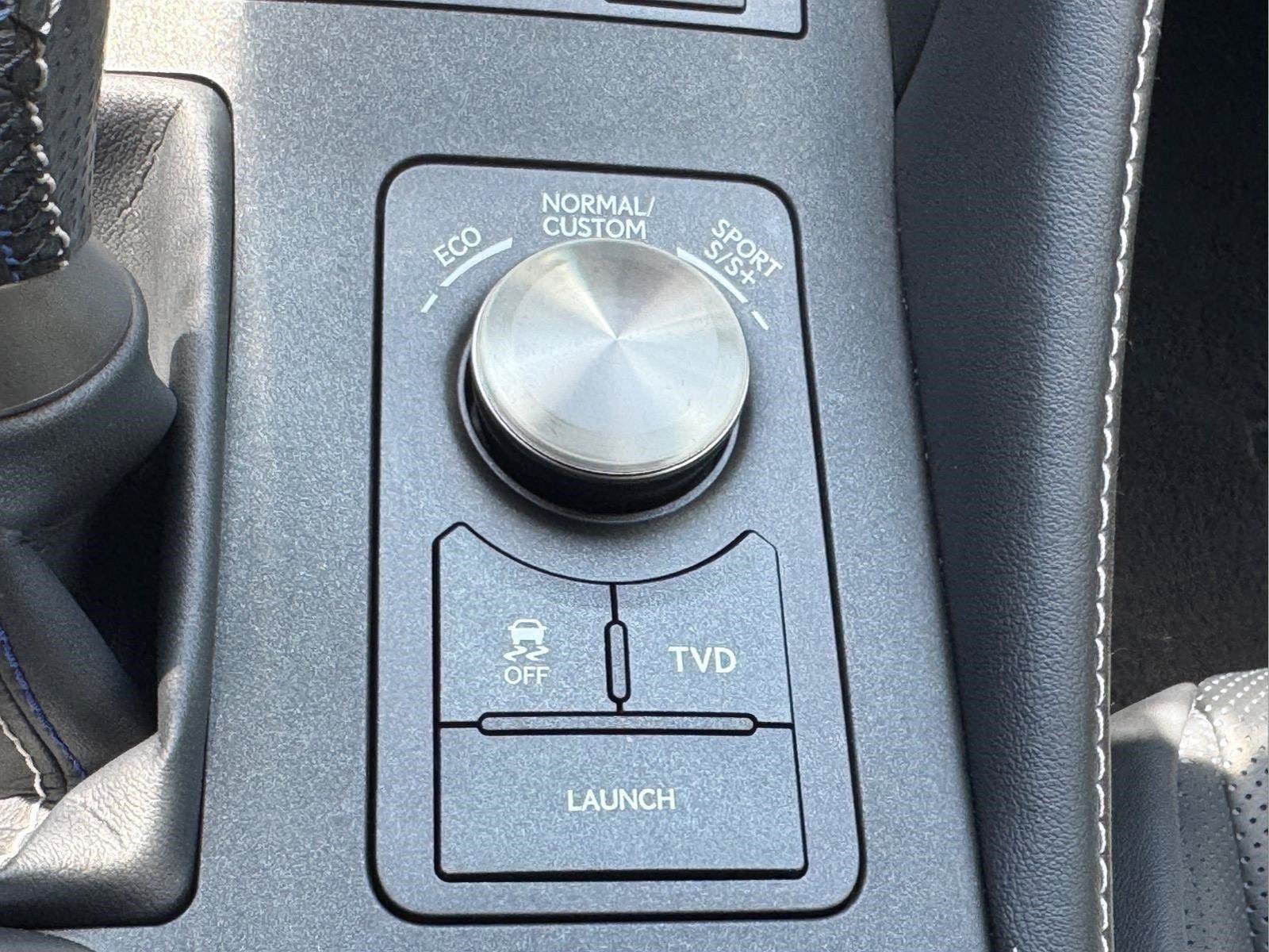 Used 2022 Lexus RC F w/ Premium Package RWD image 25